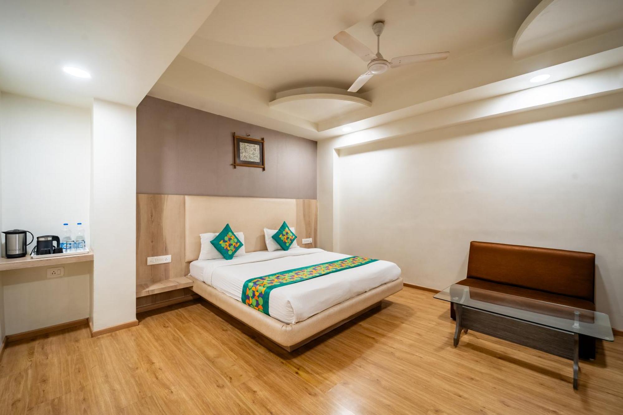 Treebo Kamal Regency Hotel Bhopal Exterior photo